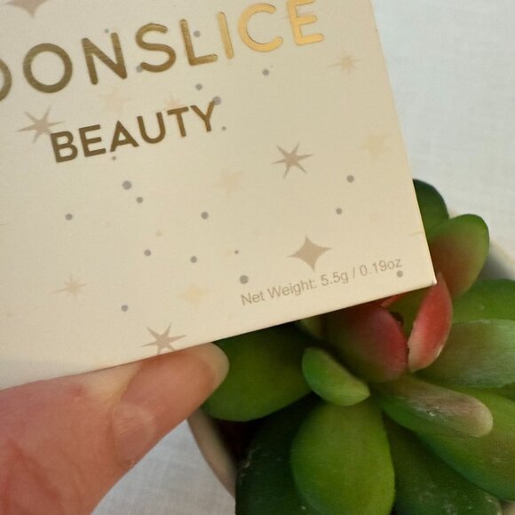 Moonslice Beauty Blush in Color Beautiful-Travel Size-Starry Compact Vegan - Picture 7 of 8